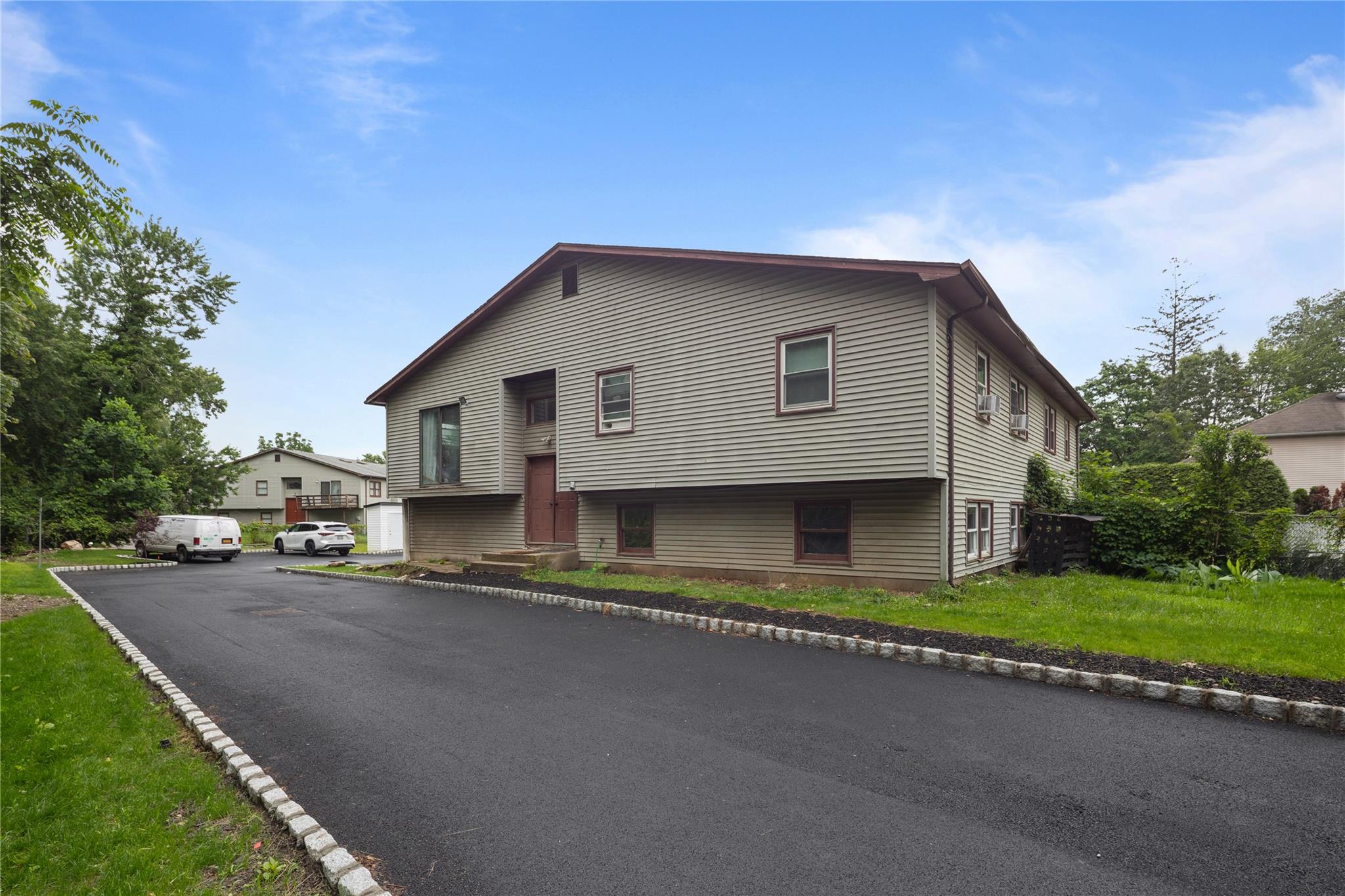 #2 photo, 14 Singer Avenue, Spring Valley , NY 10977