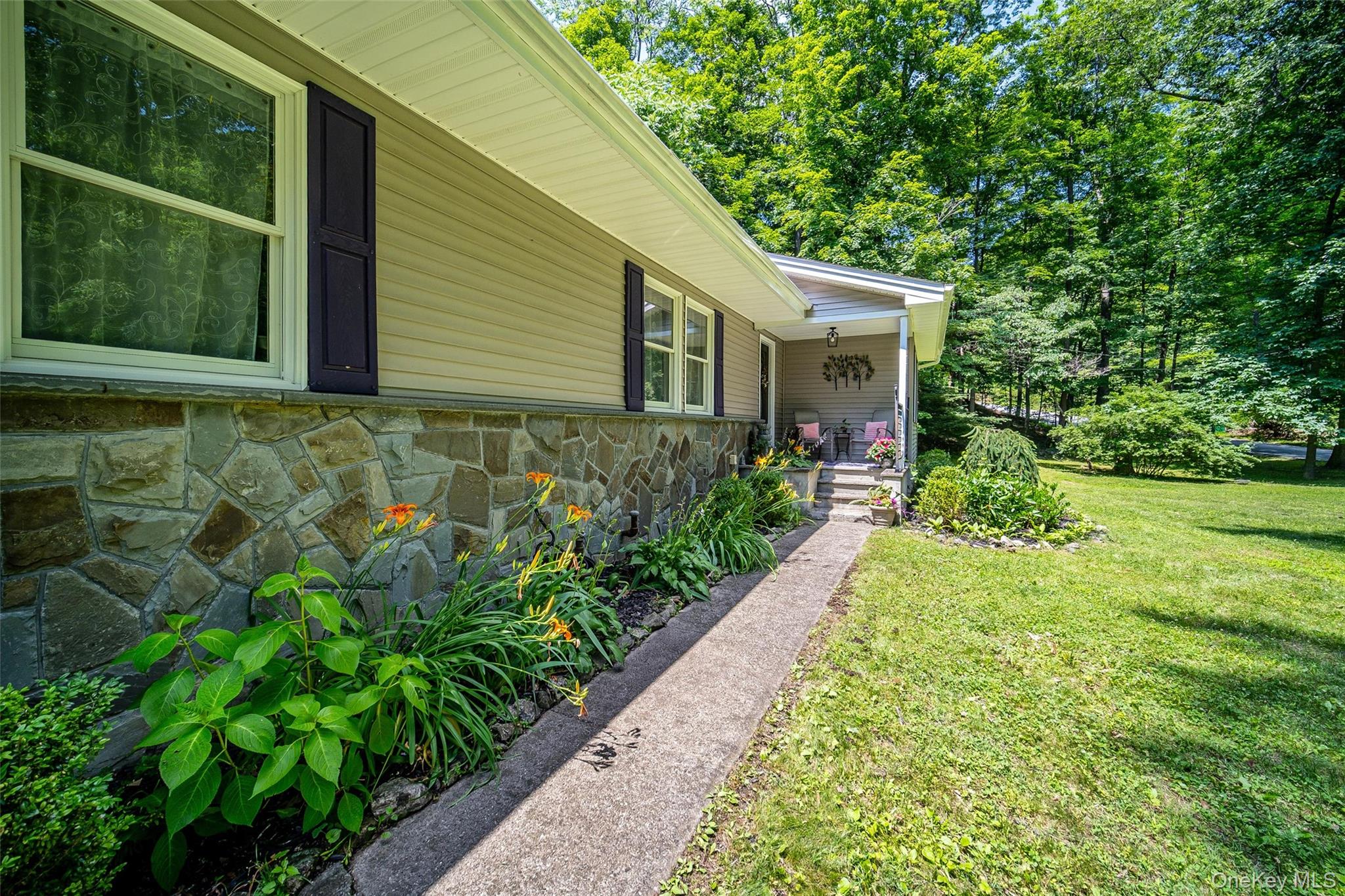 #4 photo, 35 Wildwood Drive, Poughkeepsie , NY 12603