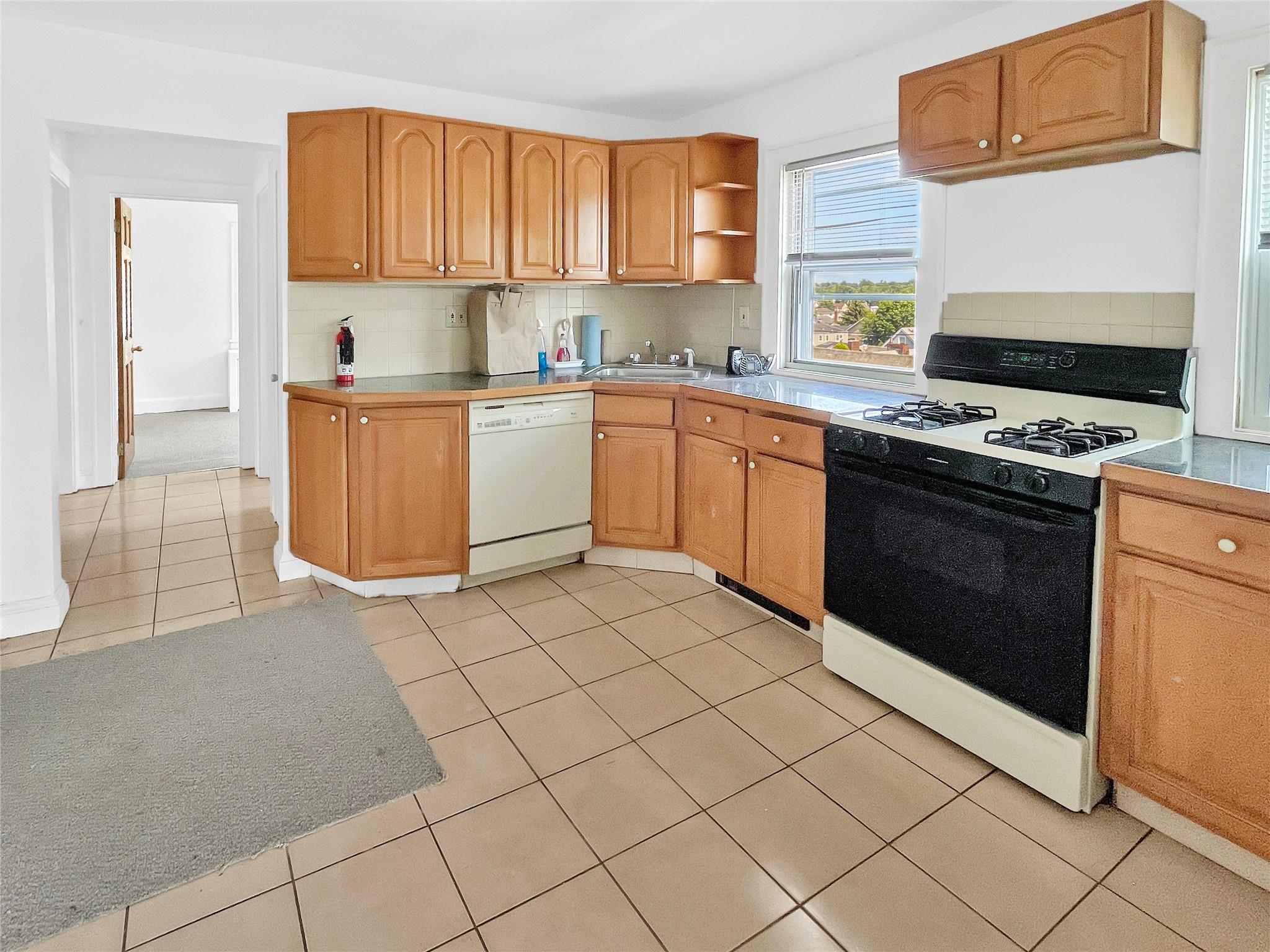 #10 photo, 25 Fremont Street, Harrison , NY 10528