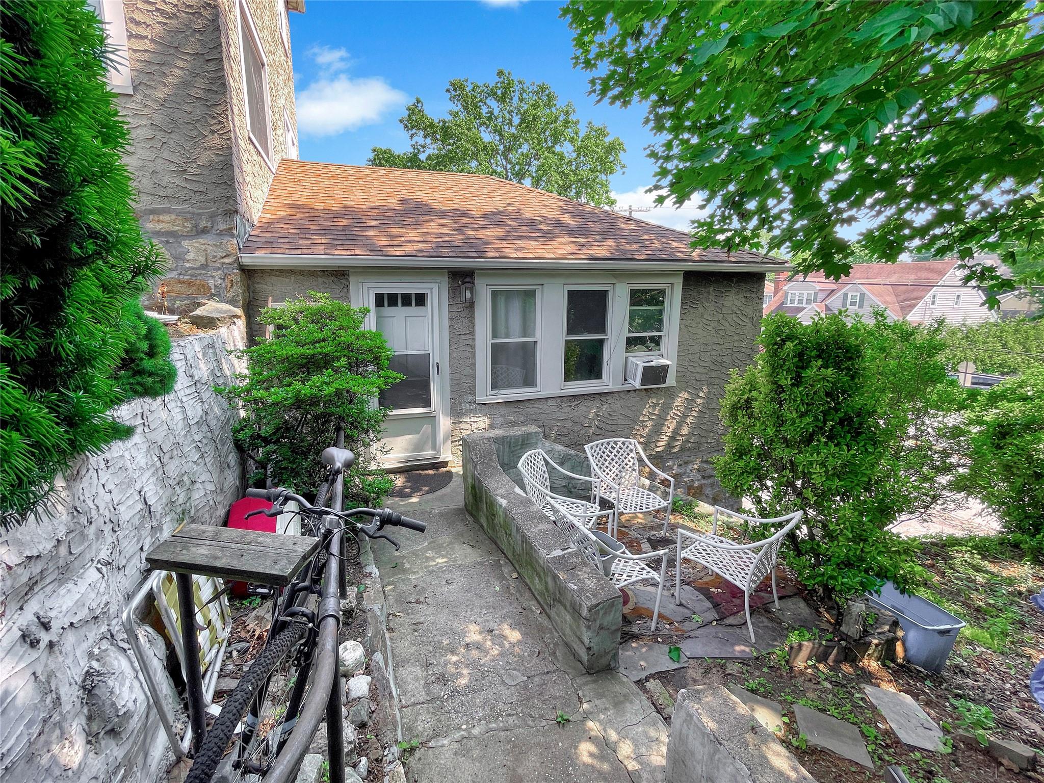 #3 photo, 25 Fremont Street, Harrison , NY 10528