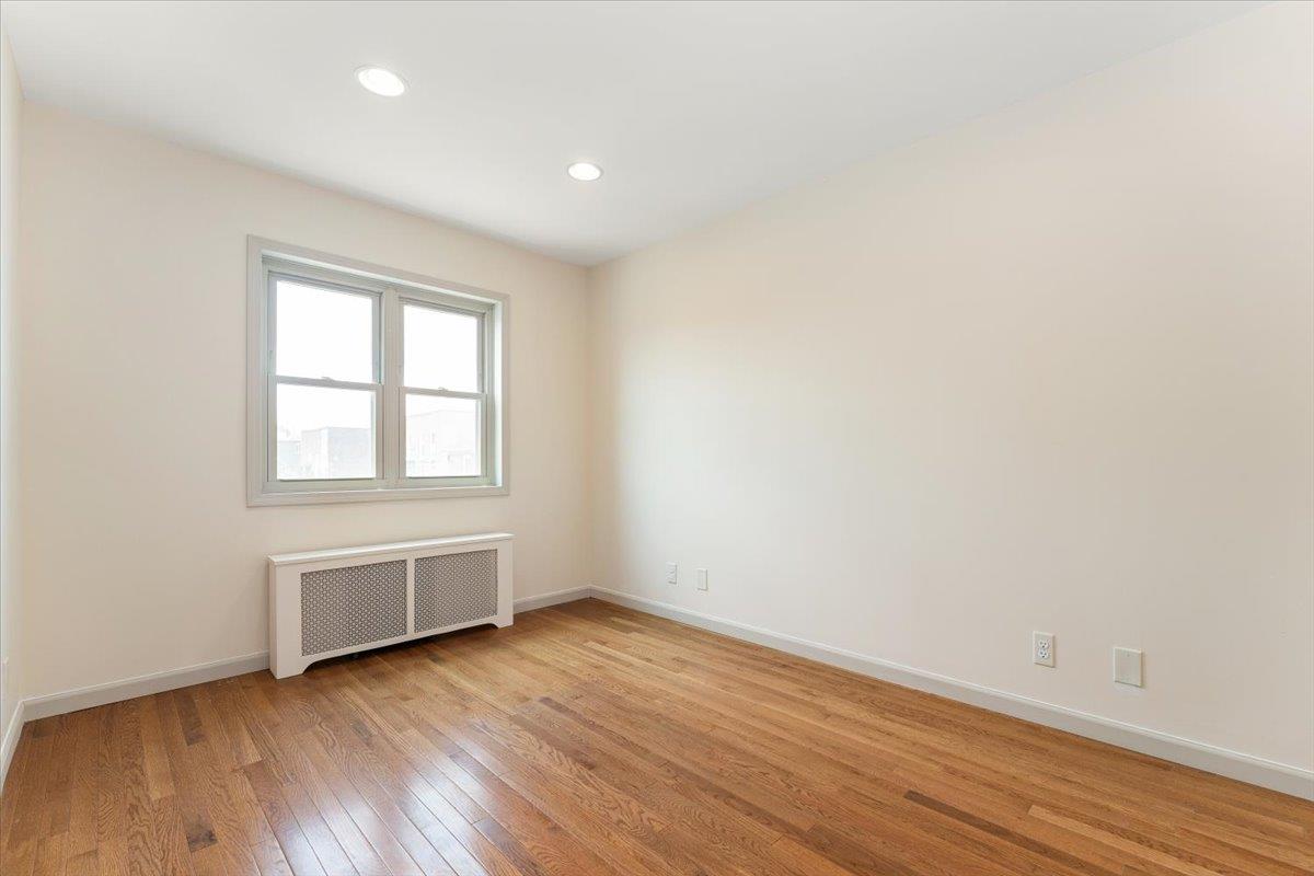 #9 photo, 1859 Hone Avenue, ブロンクス区 Bronx , NY 10461