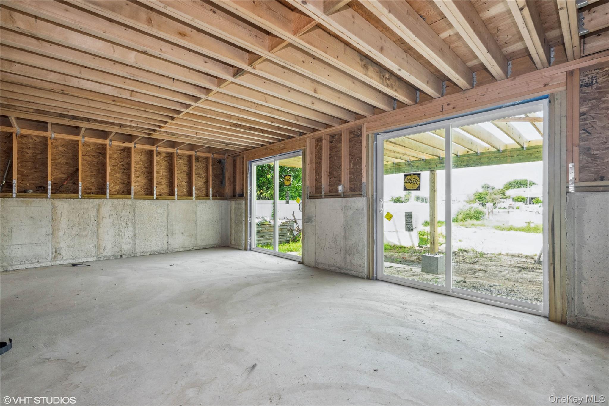 #10 photo, 750 Shore Walk, サフォーク郡 Lindenhurst , NY 11757