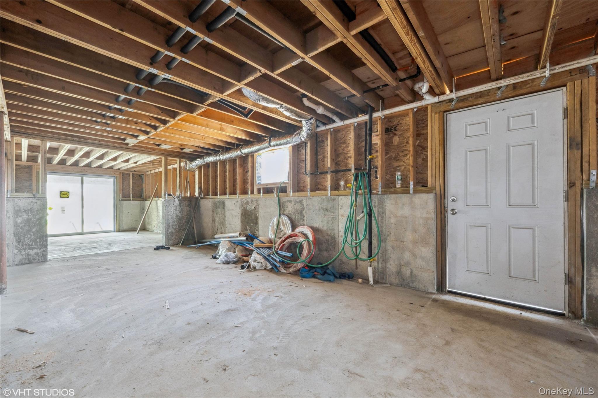 #15 photo, 750 Shore Walk, サフォーク郡 Lindenhurst , NY 11757