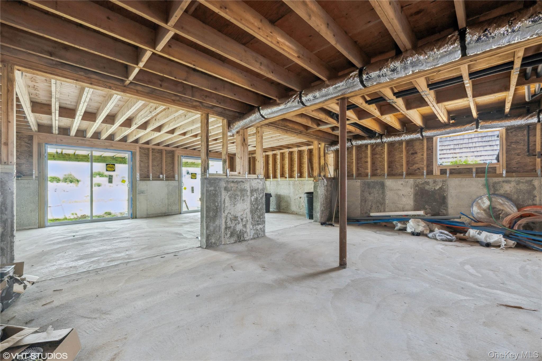 #8 photo, 750 Shore Walk, サフォーク郡 Lindenhurst , NY 11757