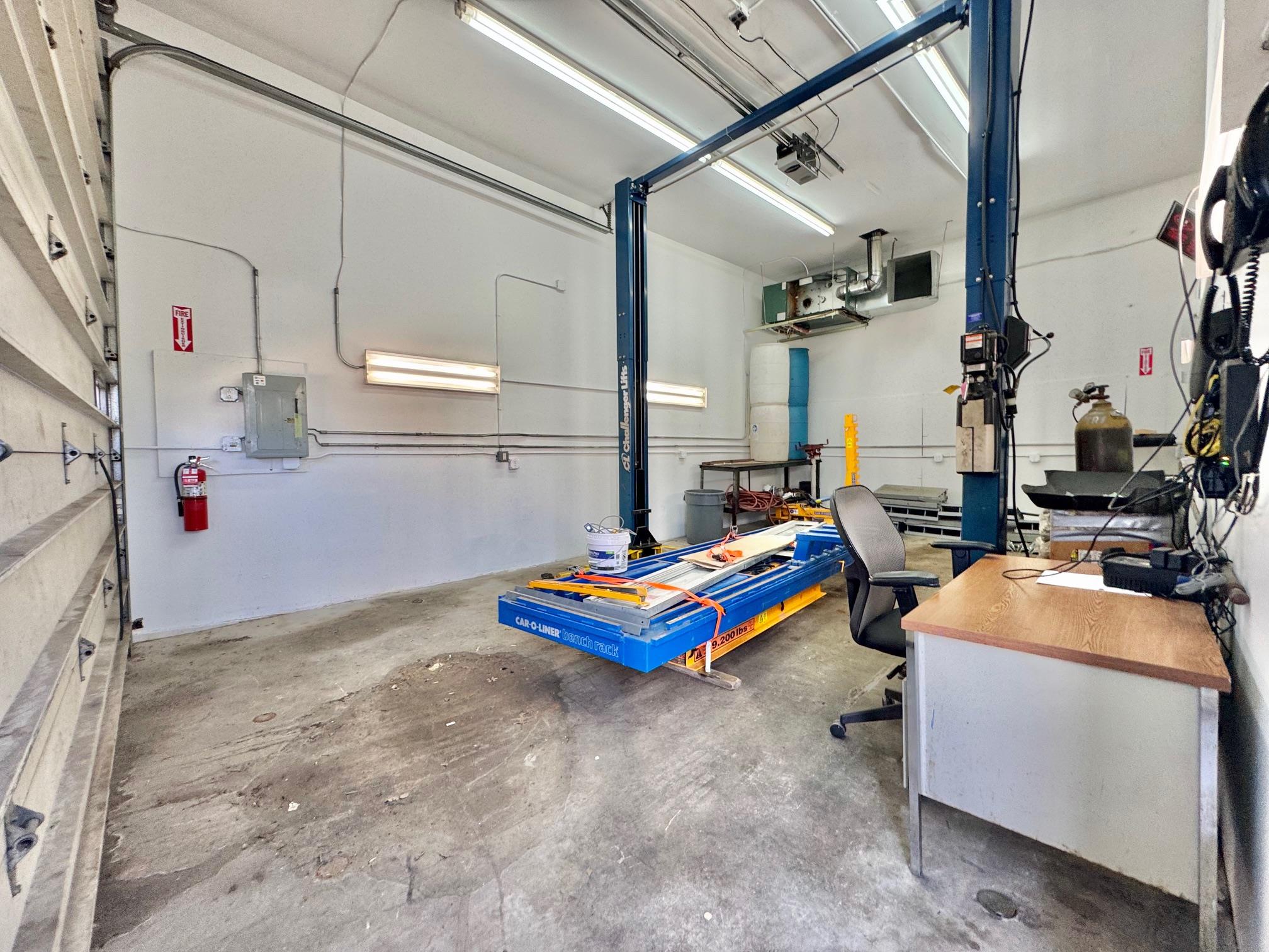 #10 photo, 146-10 + 16 + 20 Guy R. Brewer Boulevard, クイーンズ区 Jamaica , NY 11434