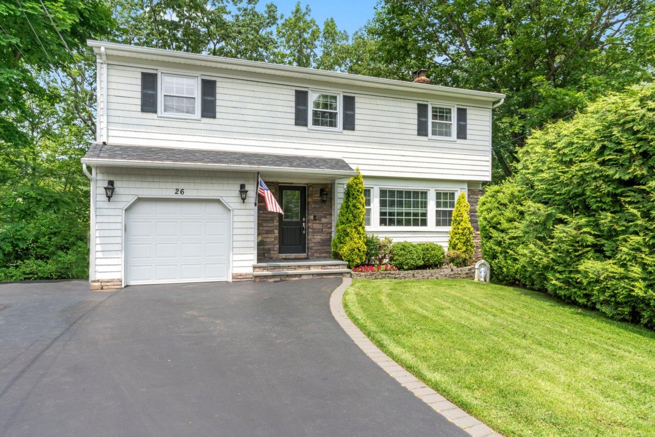 #1 photo, 26 Johnston Avenue, 東長島 北港 Northport , NY 11768