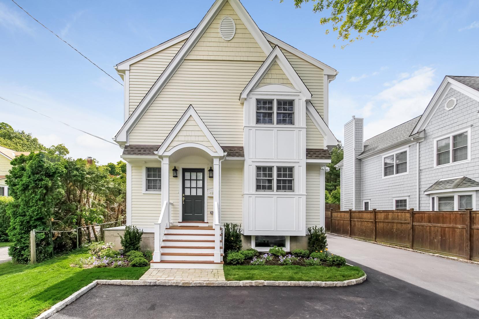 #1 photo, 420 Midland, Rye , NY 10580