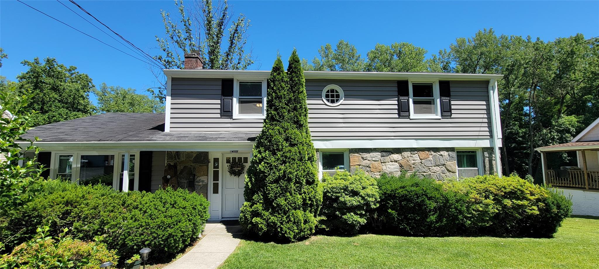 #1 photo, 652 Scarsdale Road, Tuckahoe , NY 10707