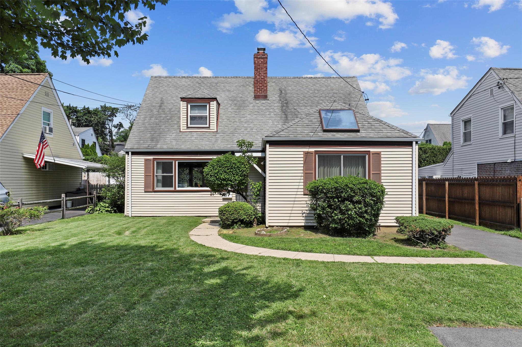 #1 photo, 20 Huntley Road, Eastchester , NY 10709