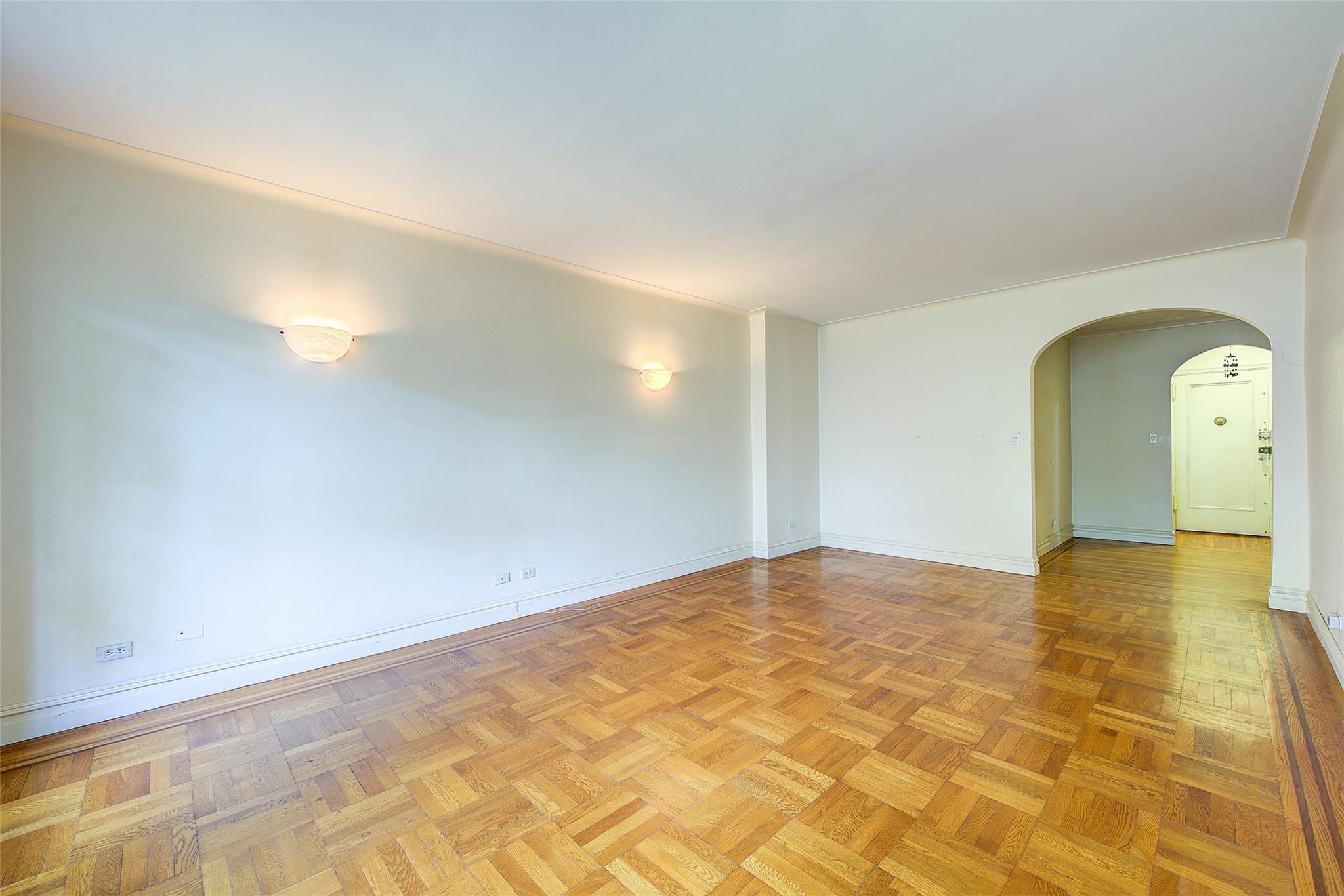 #10 photo, 117-01 Park Lane South, クイーンズ区 Kew Gardens , NY 11415