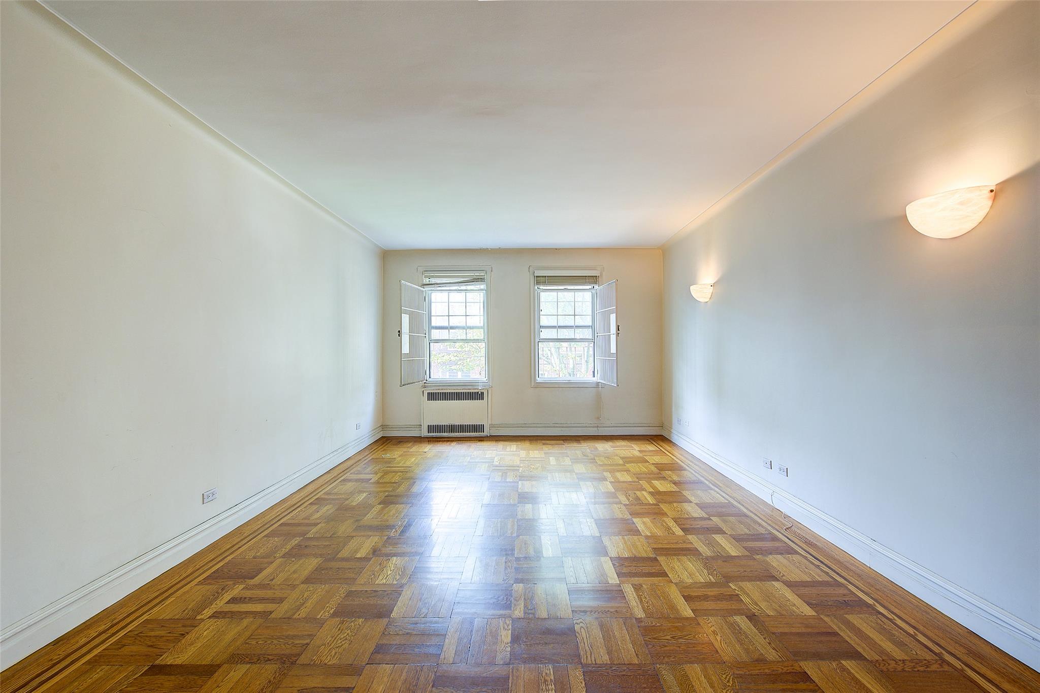 #5 photo, 117-01 Park Lane South, クイーンズ区 Kew Gardens , NY 11415