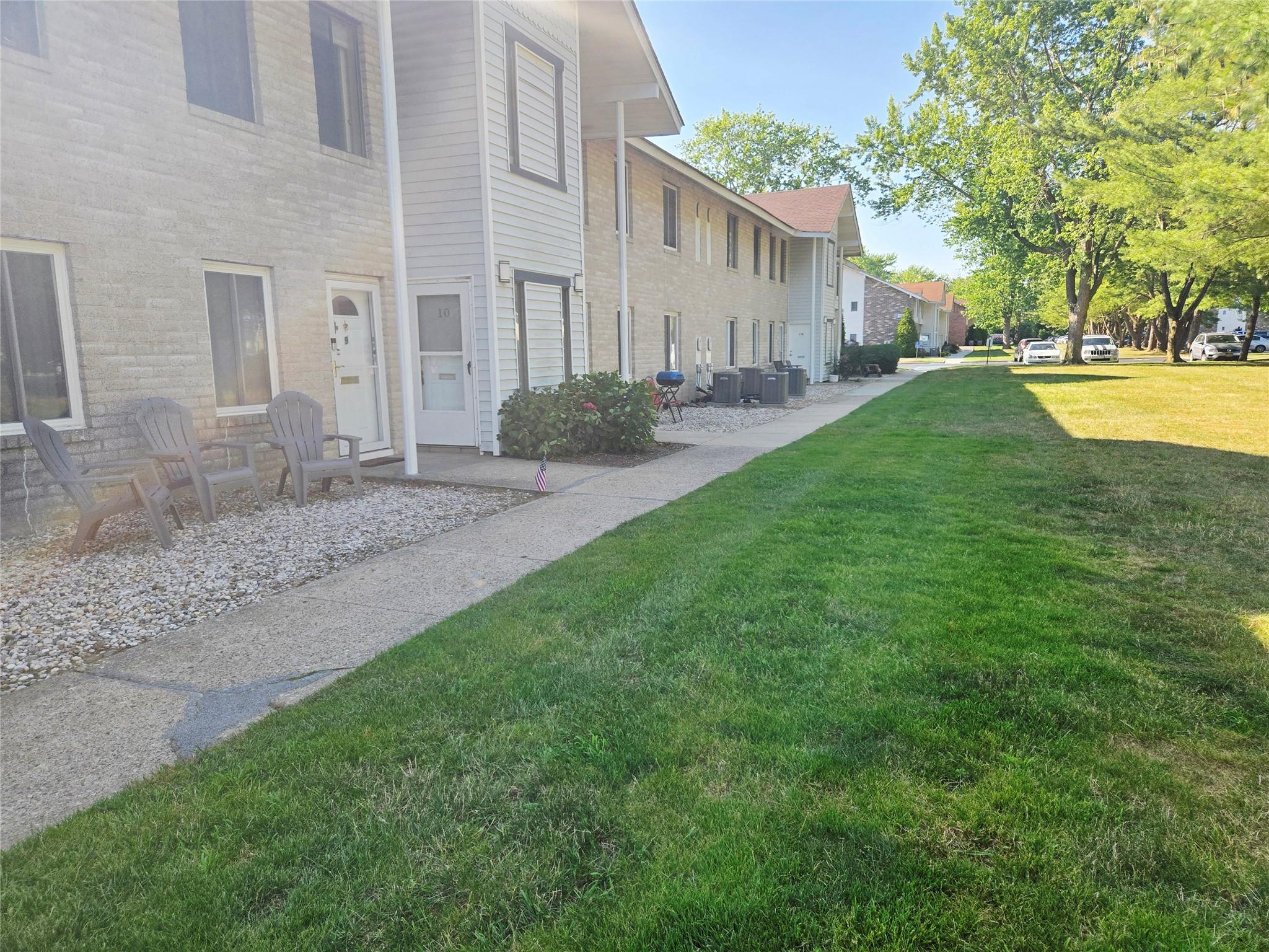 #1 photo, 10 Idaho Court, سوفولك Coram , NY 11727