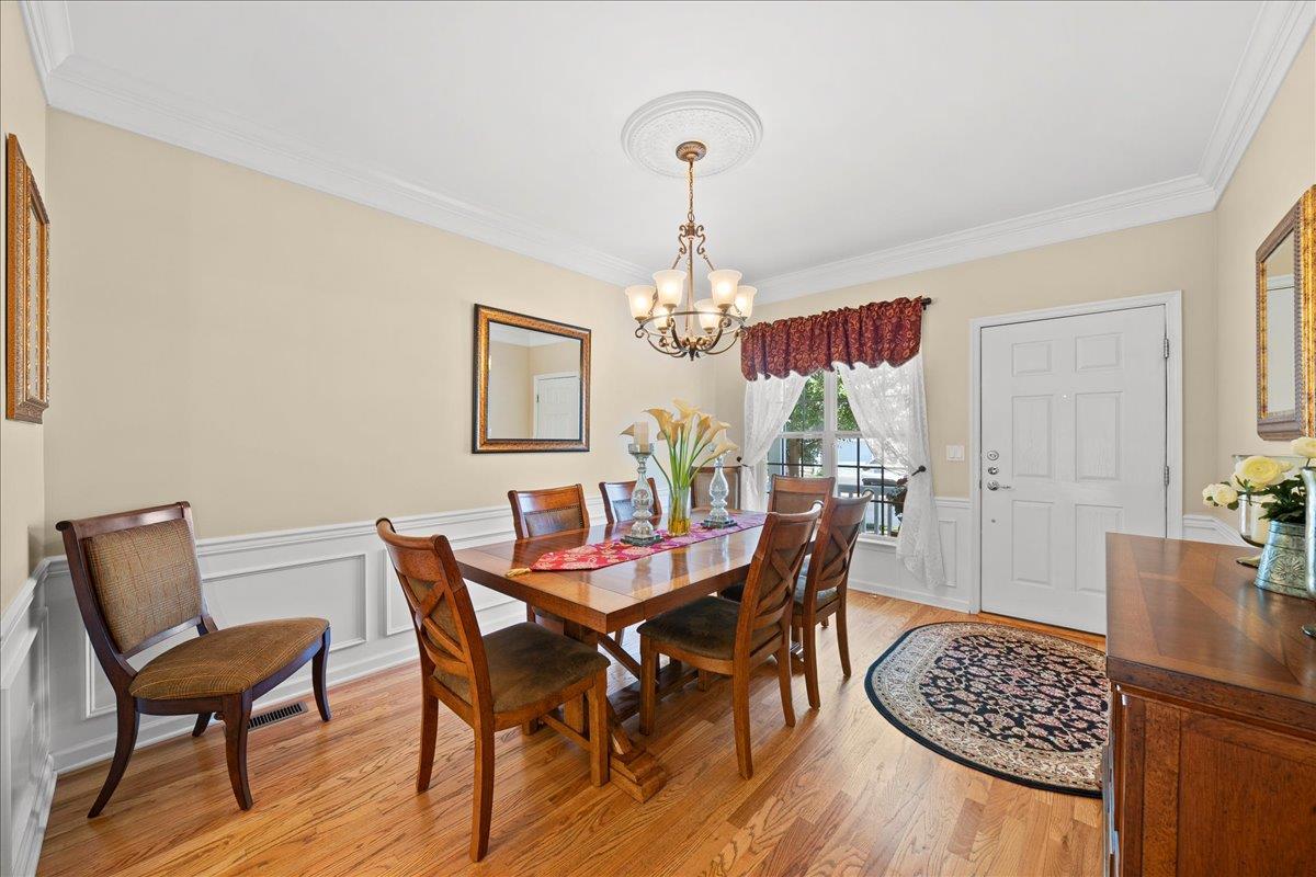 #12 photo, 102 Paget Lane, Massapequa , NY 11758