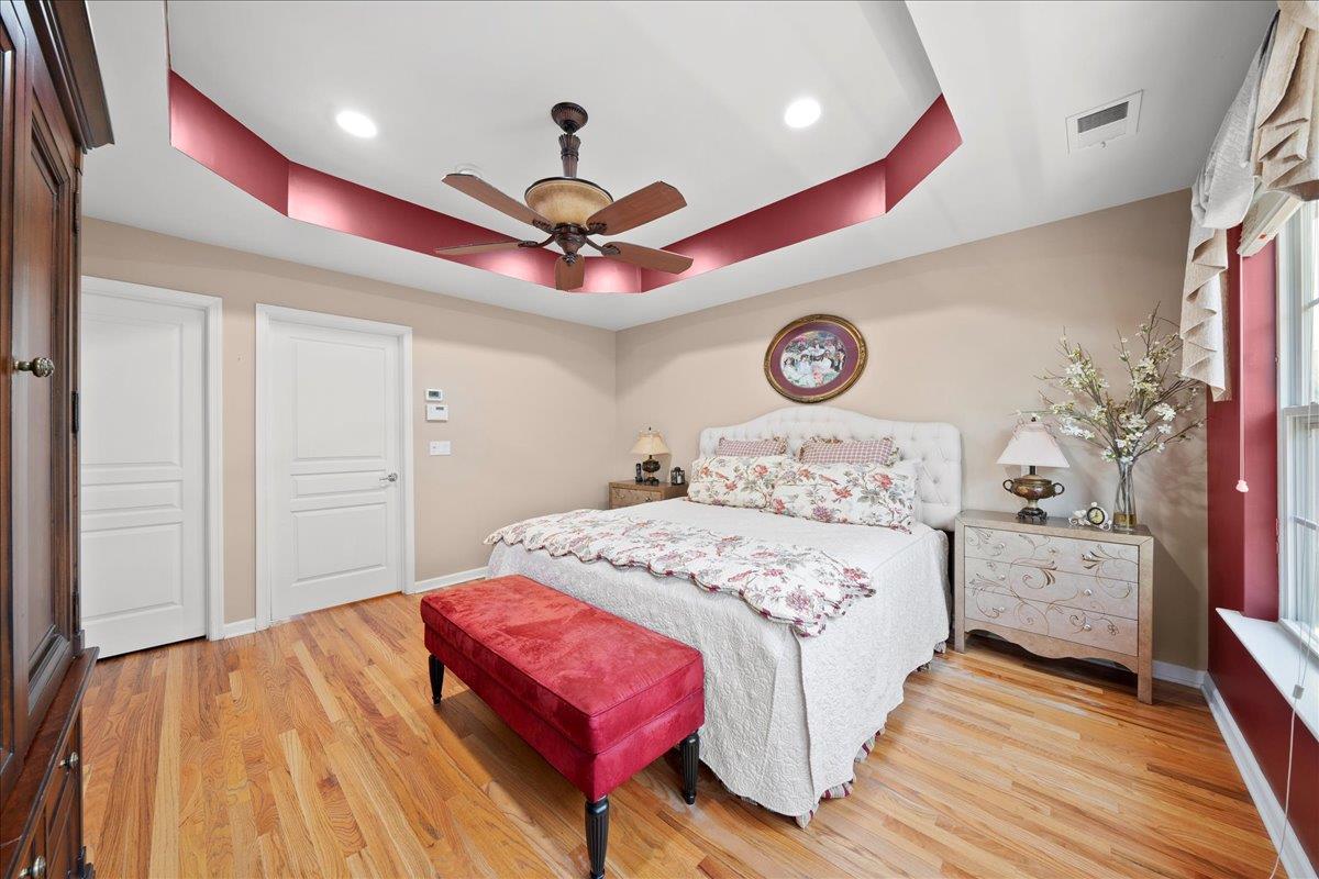 #15 photo, 102 Paget Lane, Massapequa , NY 11758