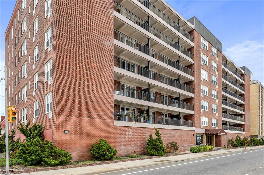 #1 photo, 1 E Broadway, Long Beach , NY 11561