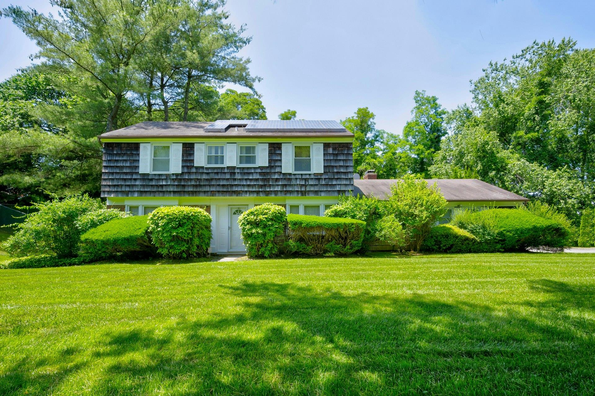 #1 photo, 19 Pettit Drive, Dix Hills , NY 11746