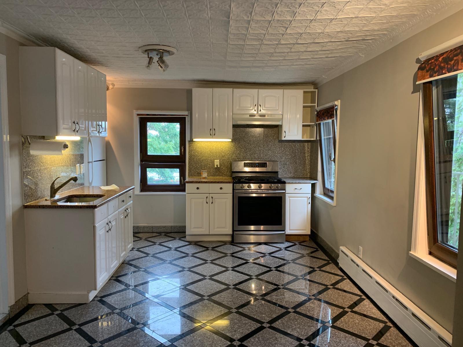 #4 photo, 5741 58th Street, 皇后區 麦斯佩斯 Maspeth , NY 11378