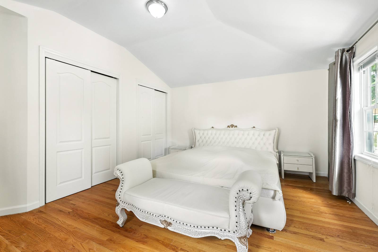 #17 photo, 42-19 214th pl, Bayside , NY 11361