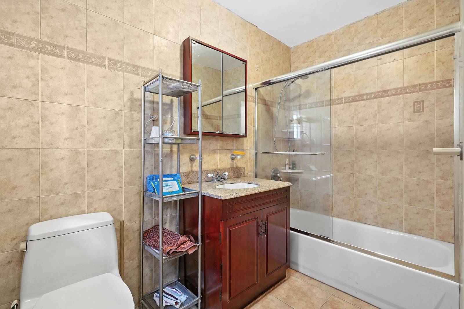 #19 photo, 42-19 214th pl, Bayside , NY 11361