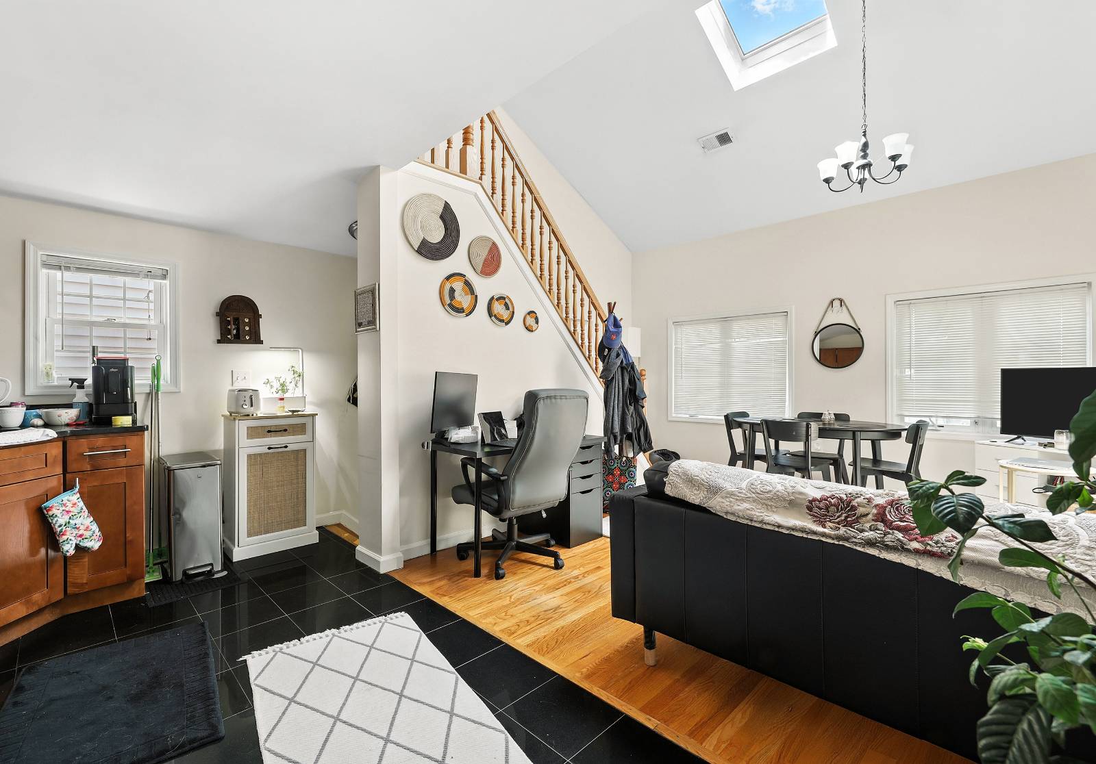 #25 photo, 42-19 214th pl, Bayside , NY 11361