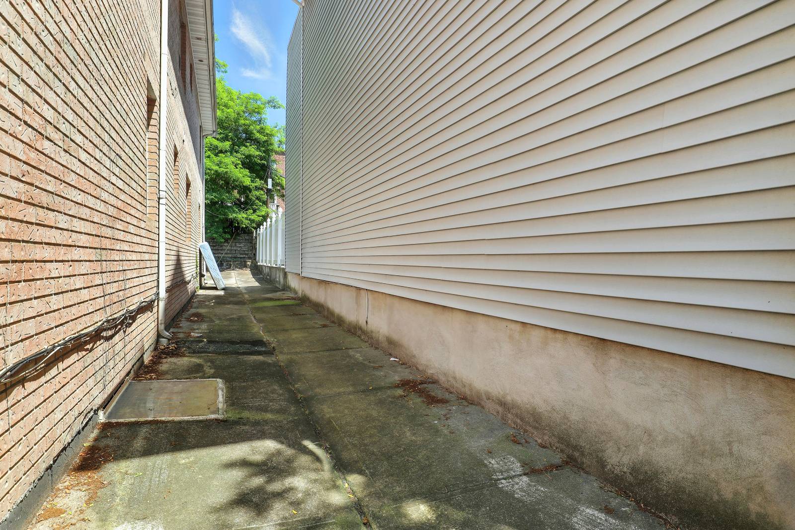 #41 photo, 42-19 214th pl, Bayside , NY 11361