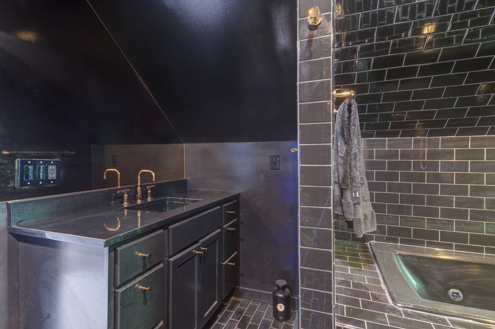 #27 photo, 788 White Mills Rd, Chatham , NY 12184