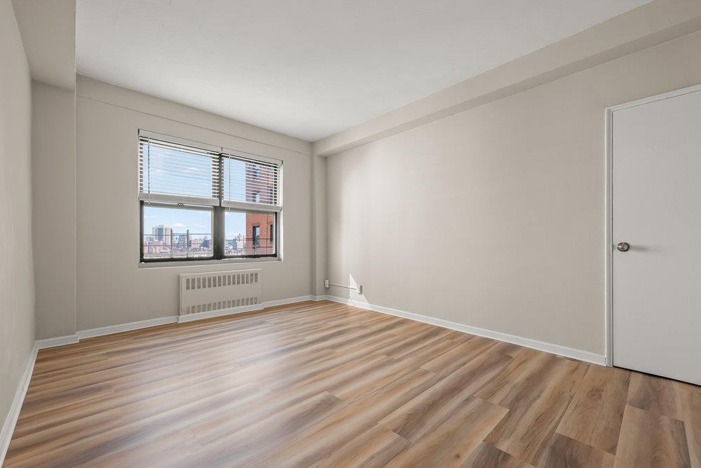 #11 photo, 99-72 66th Road, 皇后區 雷哥公園 Rego Park , NY 11374