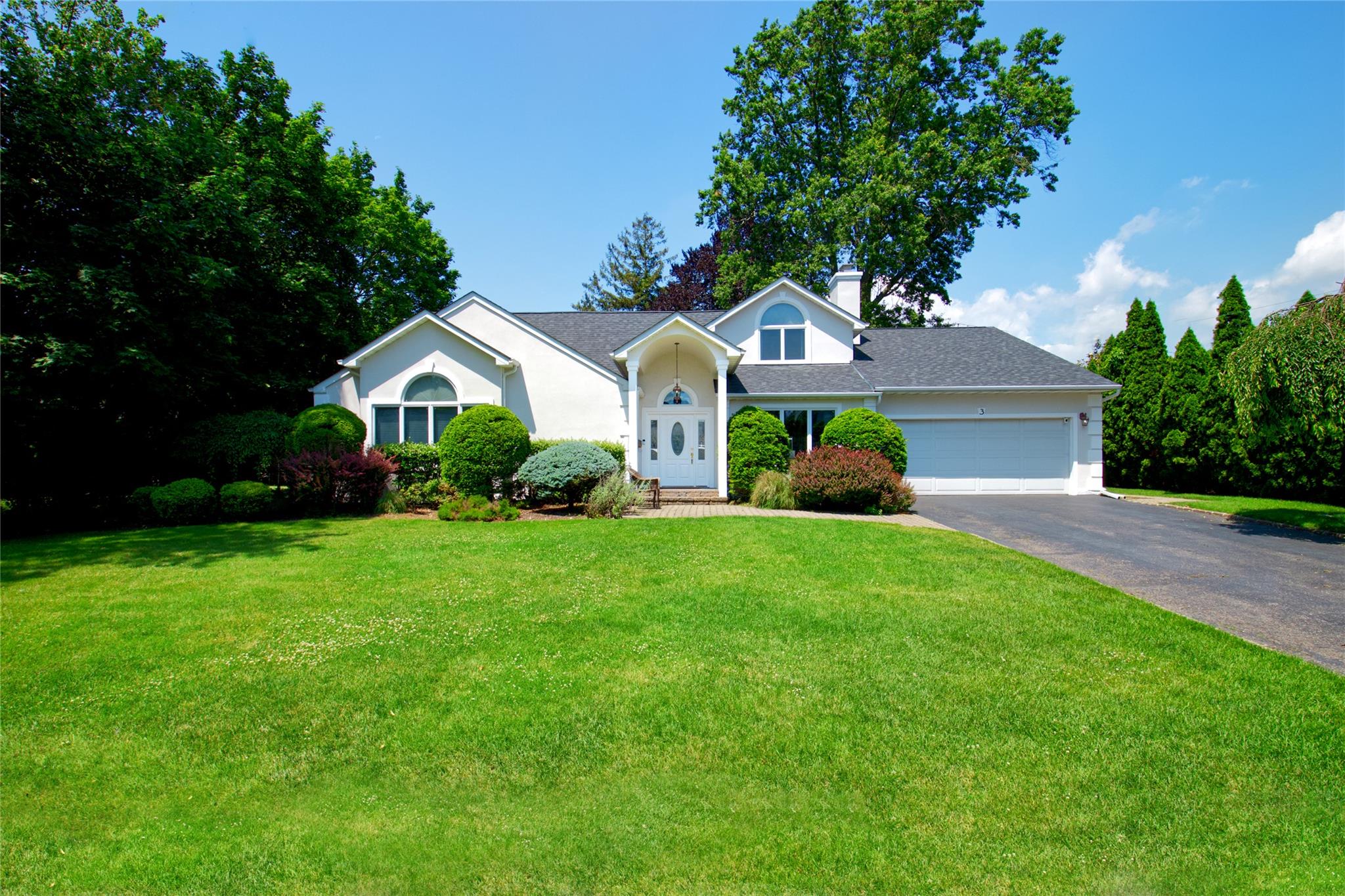 #1 photo, 3 Candy Lane, ناسو East Hills , NY 11577