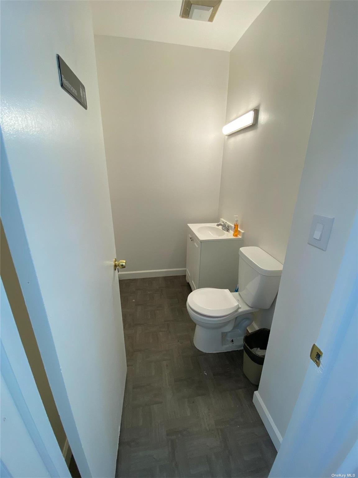 #11 photo, 40-28 82nd Street, クイーンズ区 Elmhurst , NY 11373