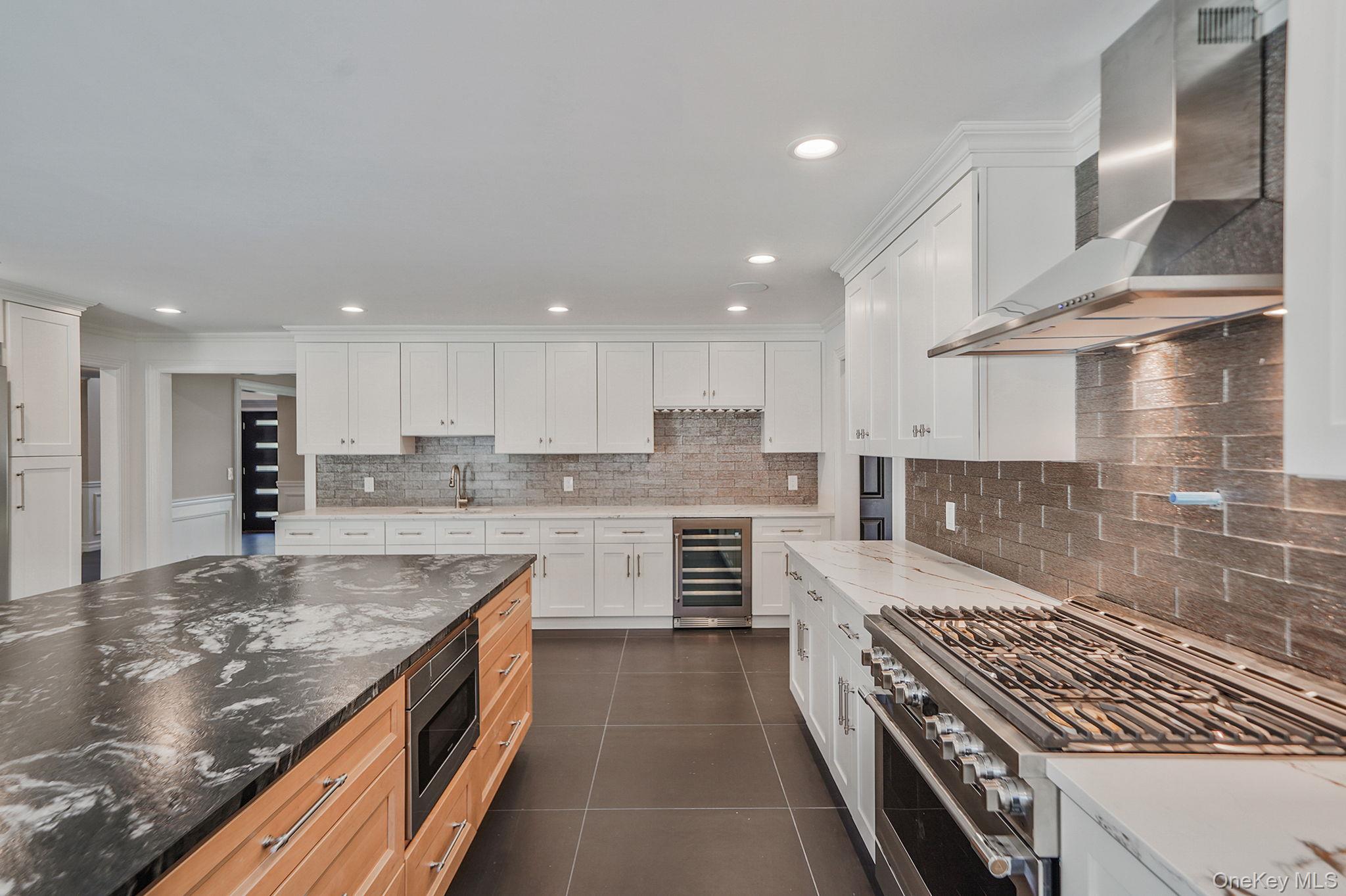 #17 photo, 14 Quintree Lane, サフォーク郡 Melville , NY 11747