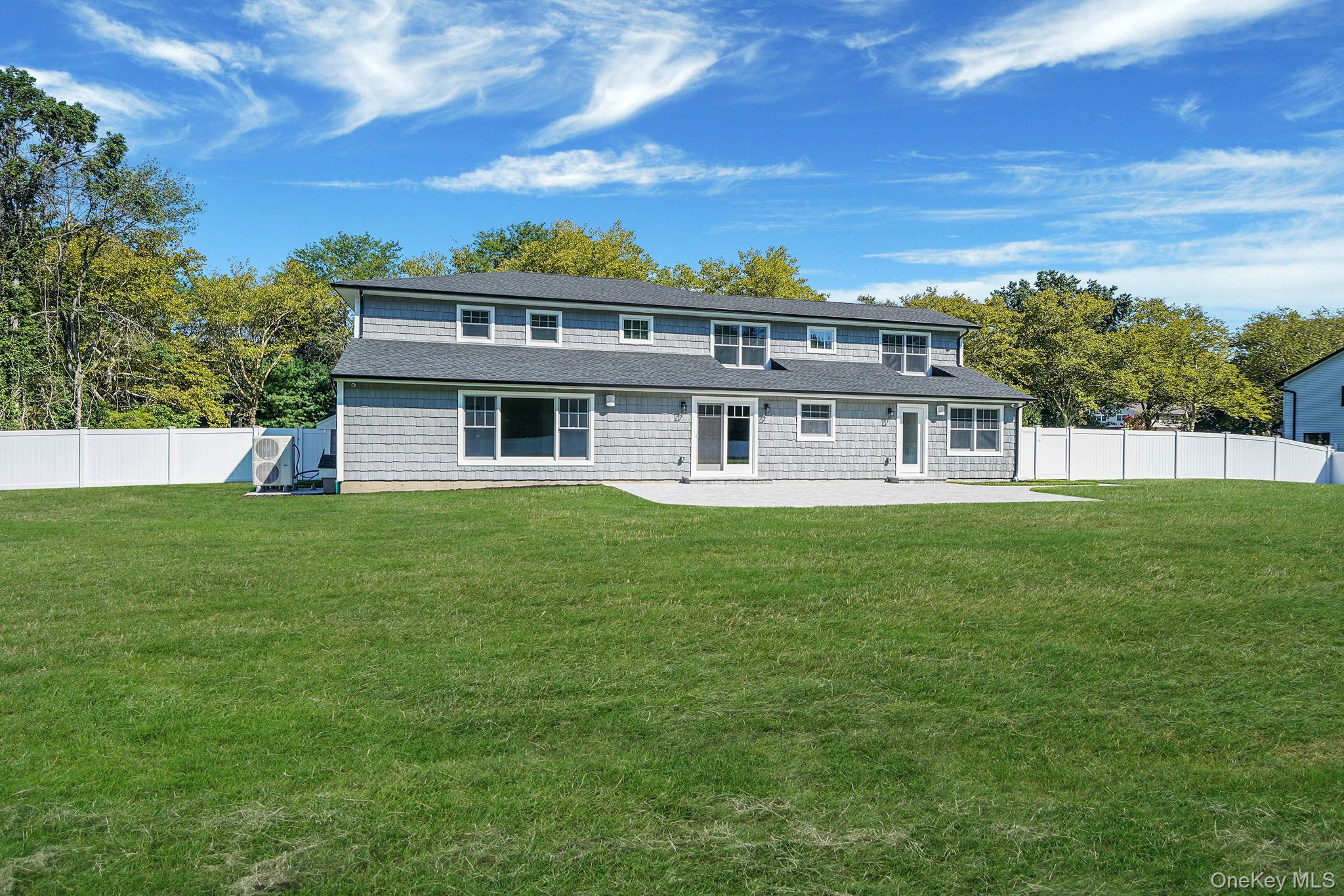 #2 photo, 14 Quintree Lane, サフォーク郡 Melville , NY 11747