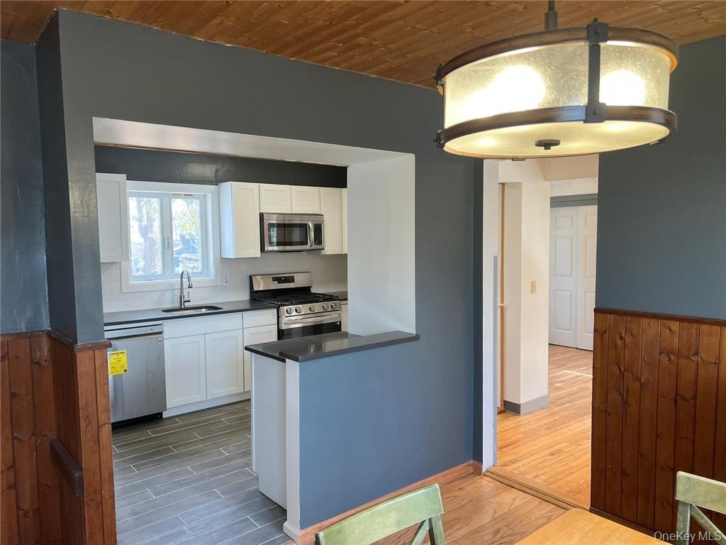 #12 photo, 812 Tower Avenue, Maybrook , NY 12543