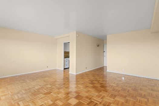 #5 photo, 4 Fordham Hill Oval, ブロンクス区 Bronx , NY 10468