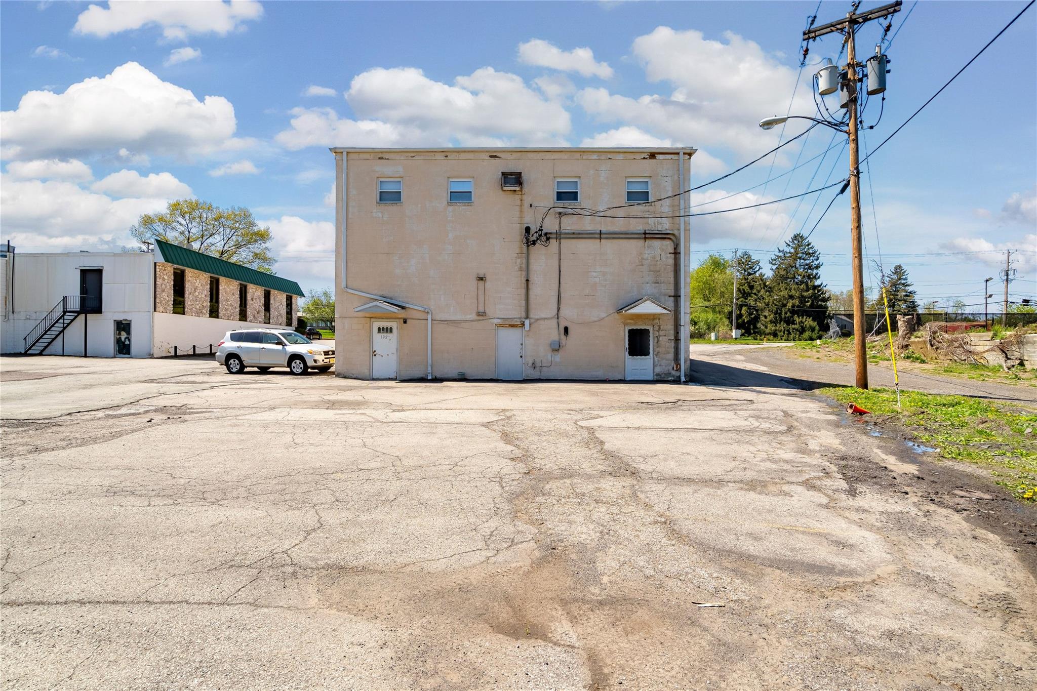 #13 photo, 345-351 Windsor Highway, New Windsor , NY 12553