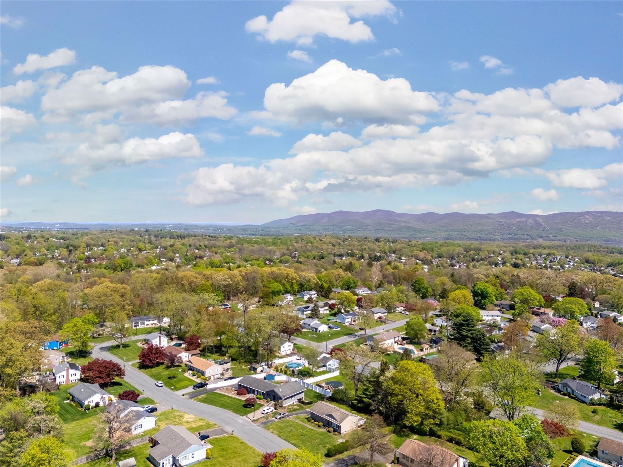 #20 photo, 345-351 Windsor Highway, New Windsor , NY 12553