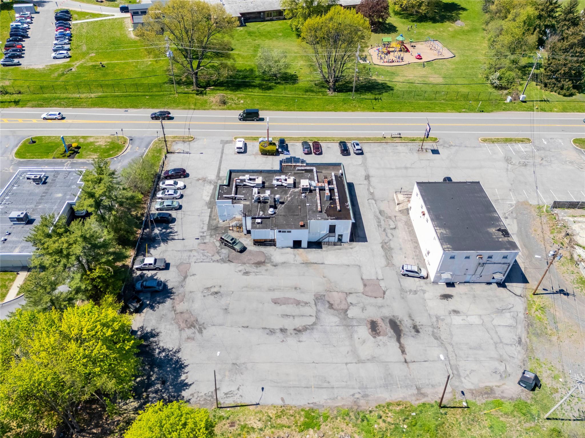 #4 photo, 345-351 Windsor Highway, New Windsor , NY 12553