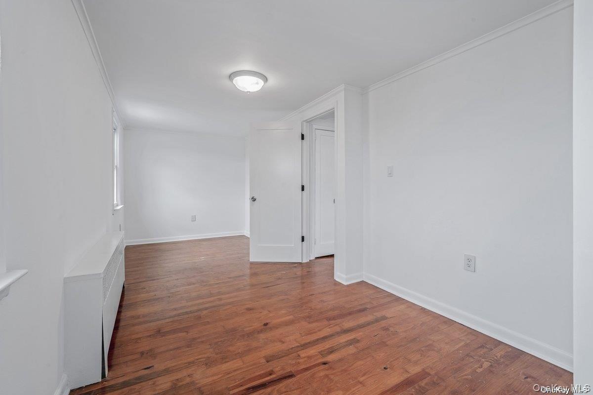 #11 photo, 216 Raff Avenue, ナッソー郡 Mineola , NY 11501