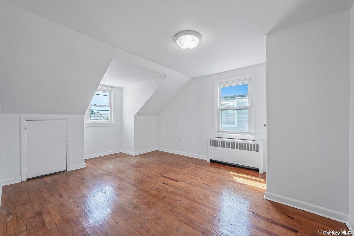 #13 photo, 216 Raff Avenue, ナッソー郡 Mineola , NY 11501