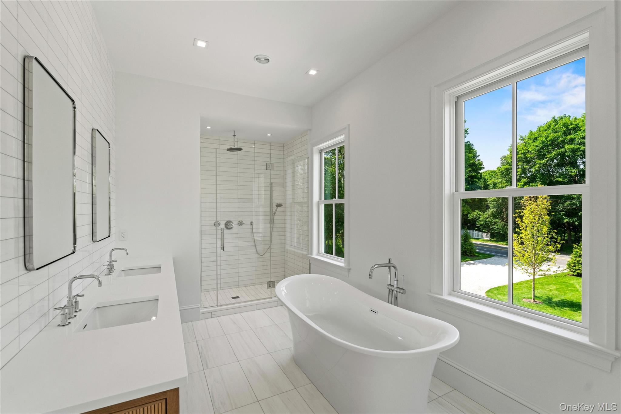 #11 photo, 161 South Road, サフォーク郡 Westhampton , NY 11977