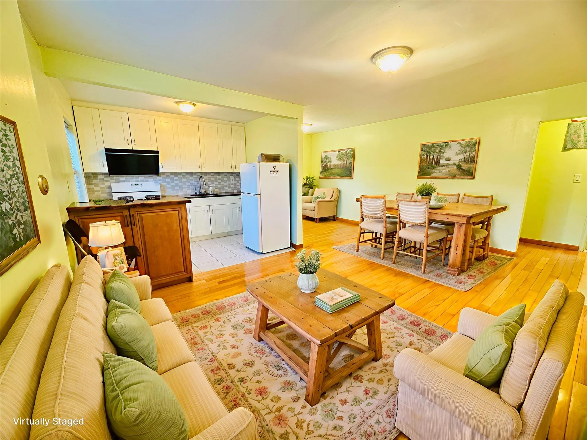 #3 photo, 196-58 69th Avenue, クイーンズ区 Fresh Meadows , NY 11365