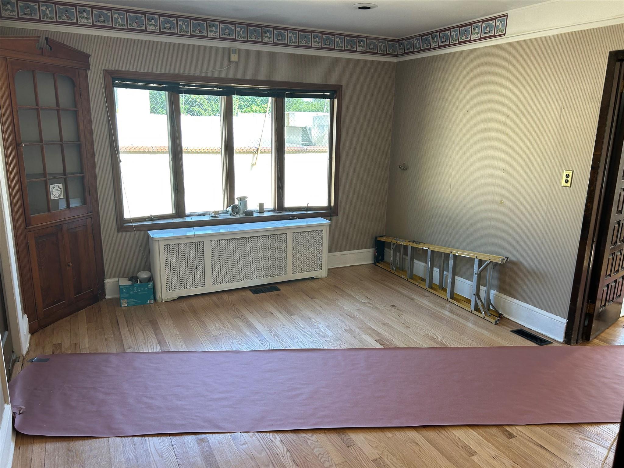 #14 photo, 153 W Main Street, サフォーク郡 Kings Park , NY 11754