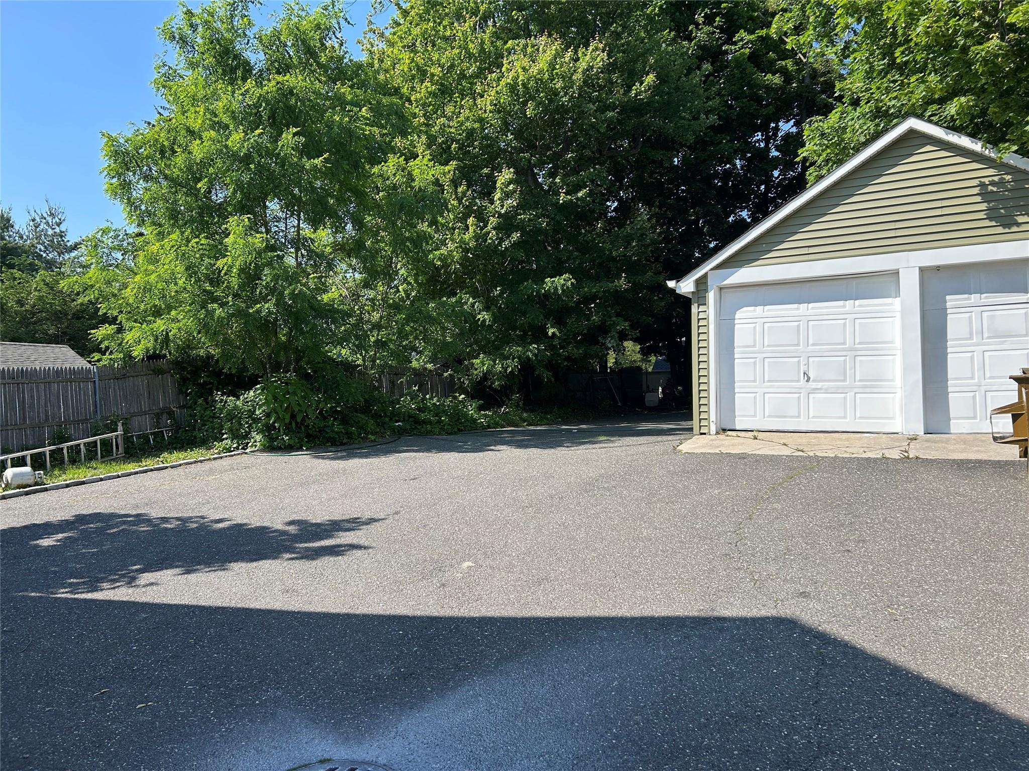 #4 photo, 153 W Main Street, サフォーク郡 Kings Park , NY 11754