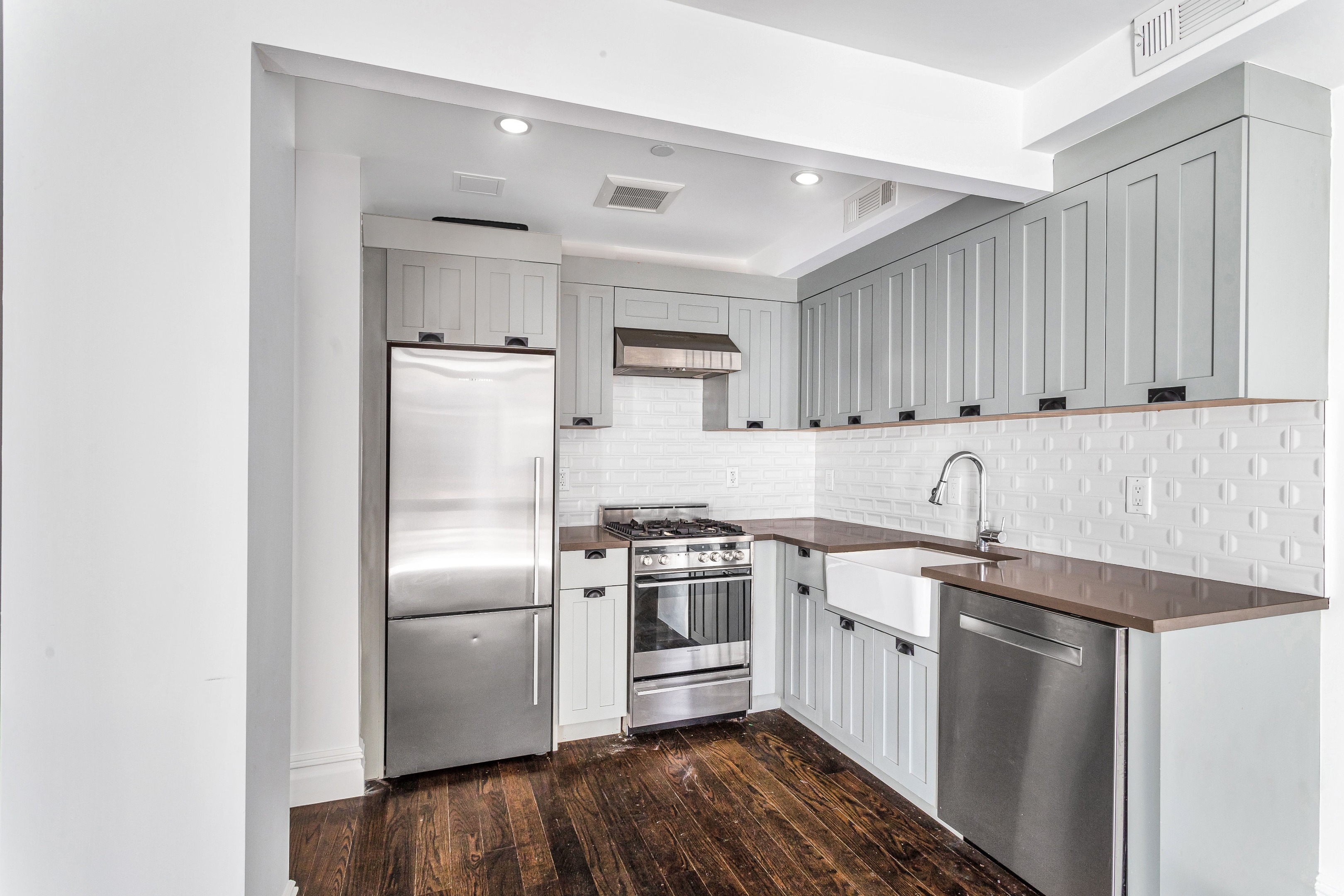 #4 photo, 1255 Bushwick Avenue, ブルックリン区 Bushwick , NY 11221