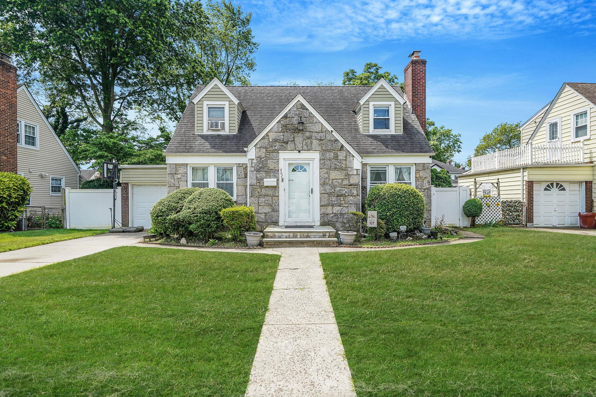 #1 photo, 662 Rose Boulevard, ناسو Baldwin , NY 11510