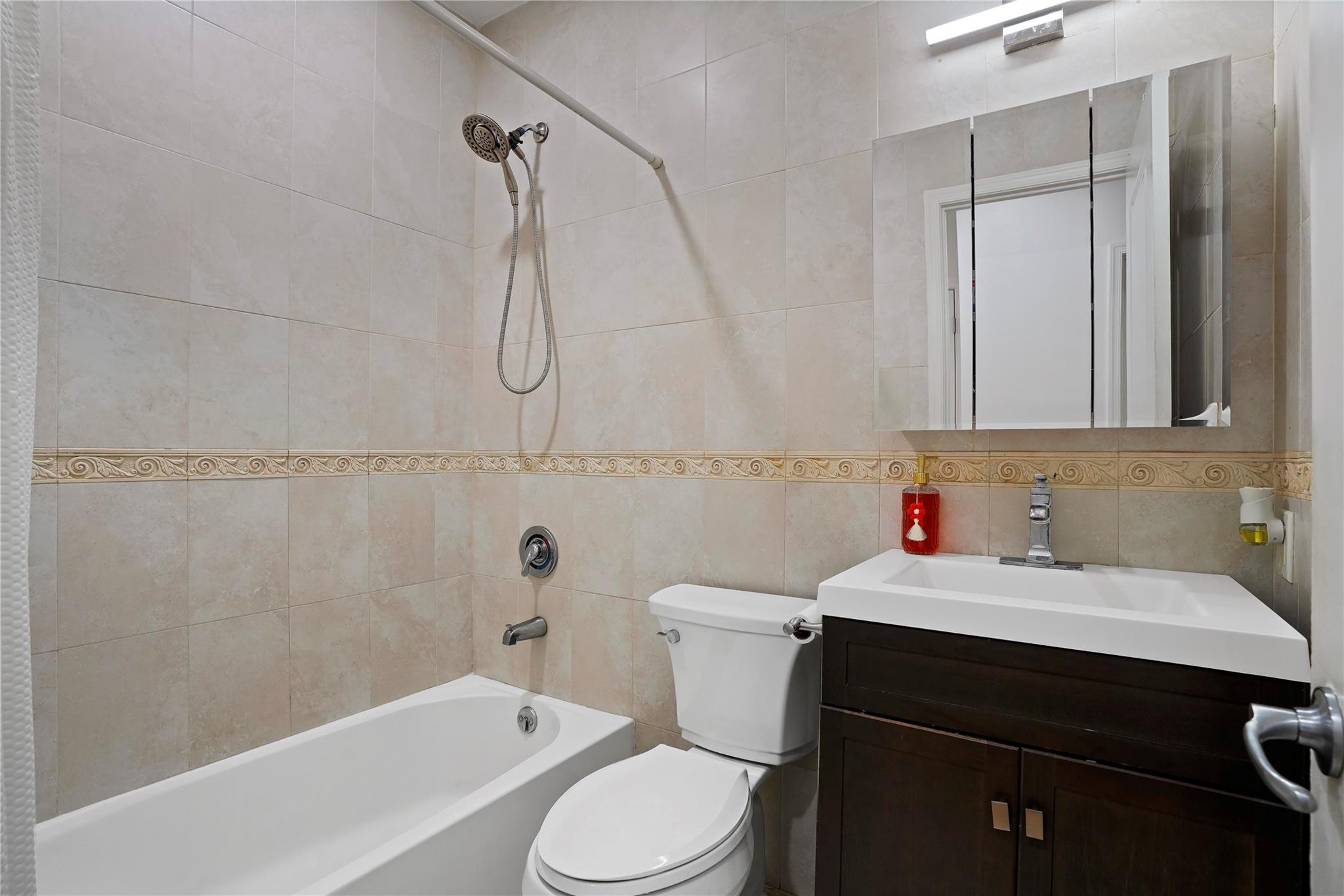 #10 photo, 8612 Glenwood Road, 布鲁克林 Brooklyn , NY 11236