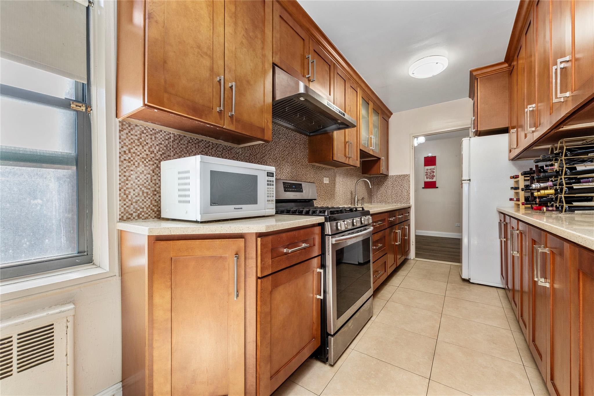 #3 photo, 33-07 91 st Street, Jackson Heights , NY 11372