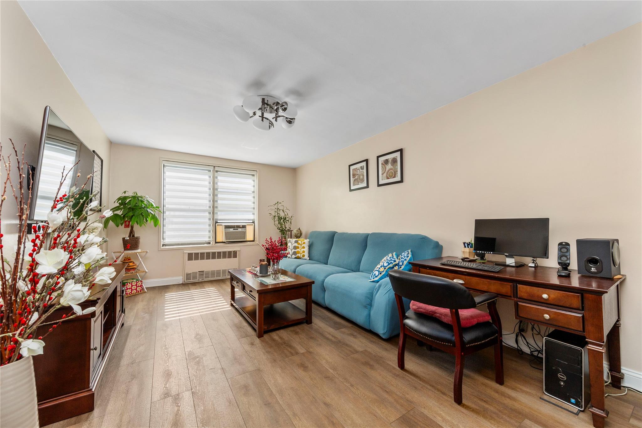 #5 photo, 33-07 91 st Street, Jackson Heights , NY 11372