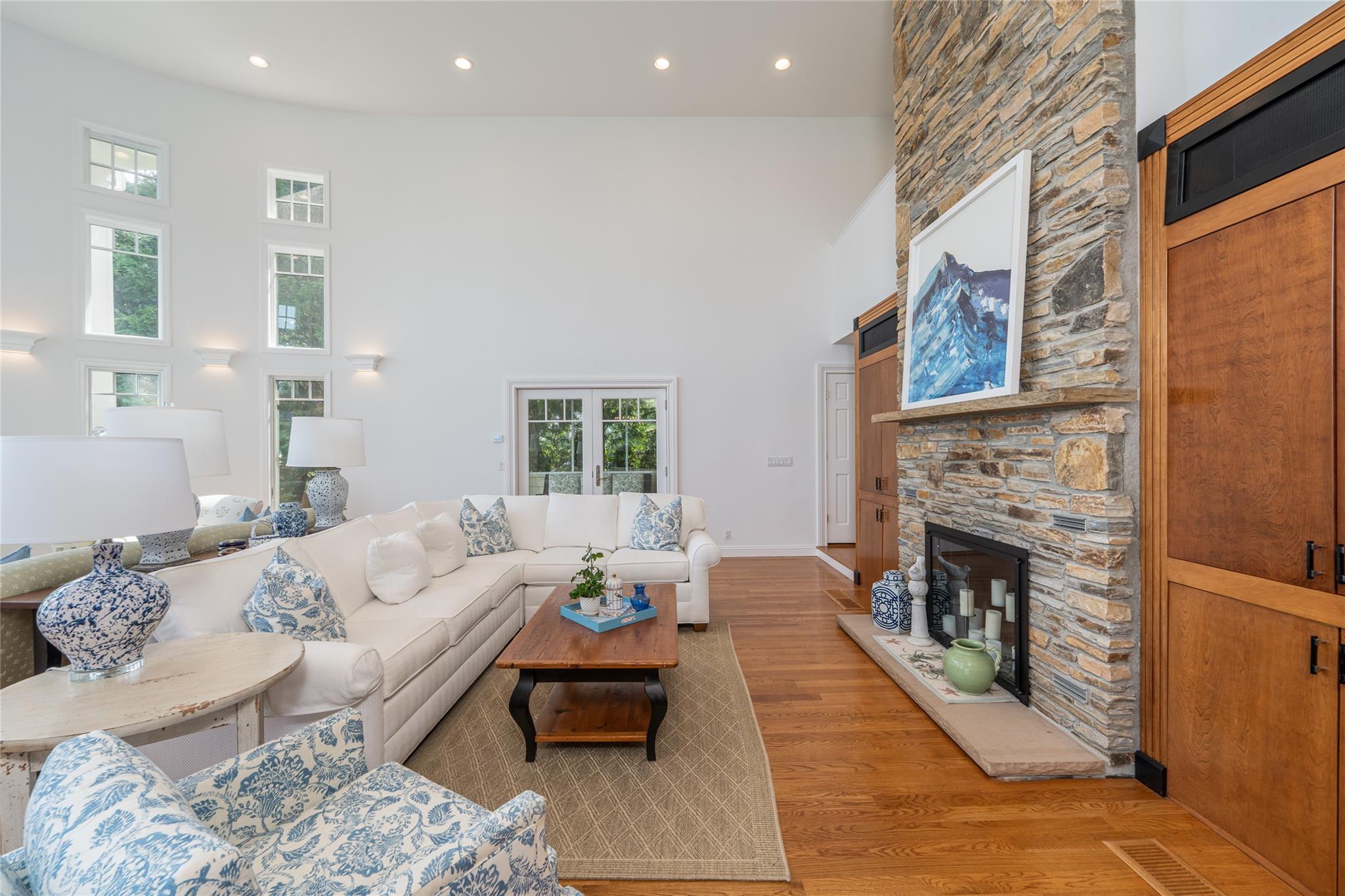 #10 photo, 4510 Peconic Bay Boulevard, サフォーク郡 Laurel , NY 11948