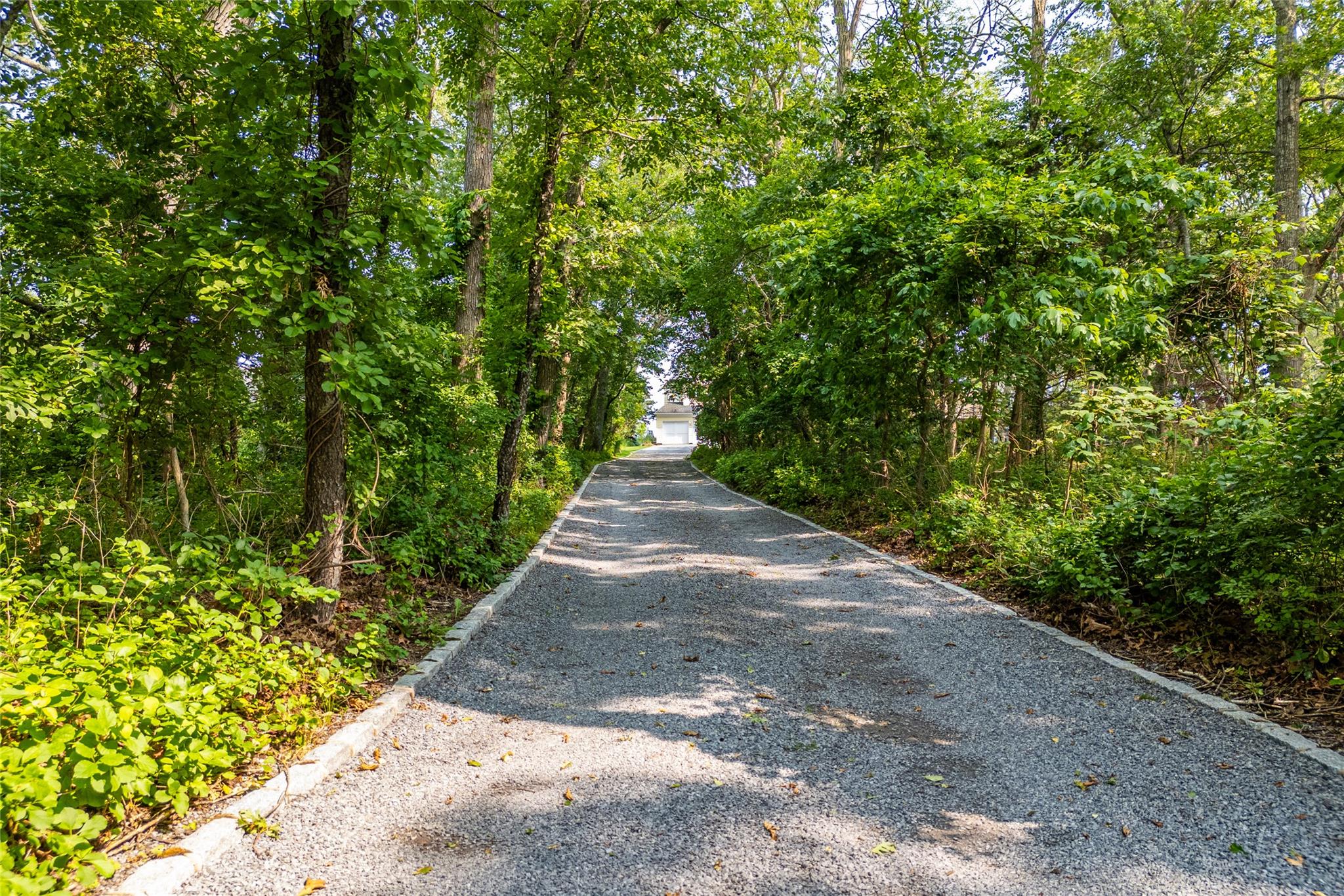 #3 photo, 4510 Peconic Bay Boulevard, サフォーク郡 Laurel , NY 11948