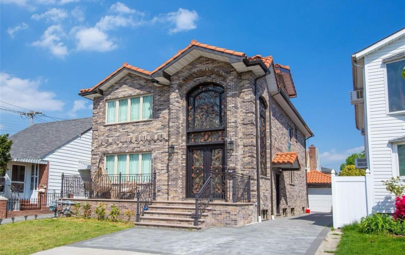 #1 photo, 17-33 150 Street, Whitestone , NY 11357